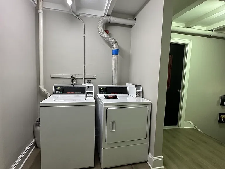 70 Safford St #4A — Photo 3