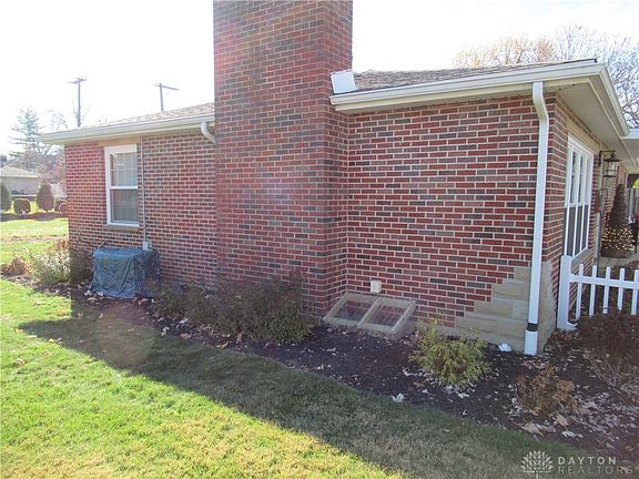 4th image of 107 E Park Dr