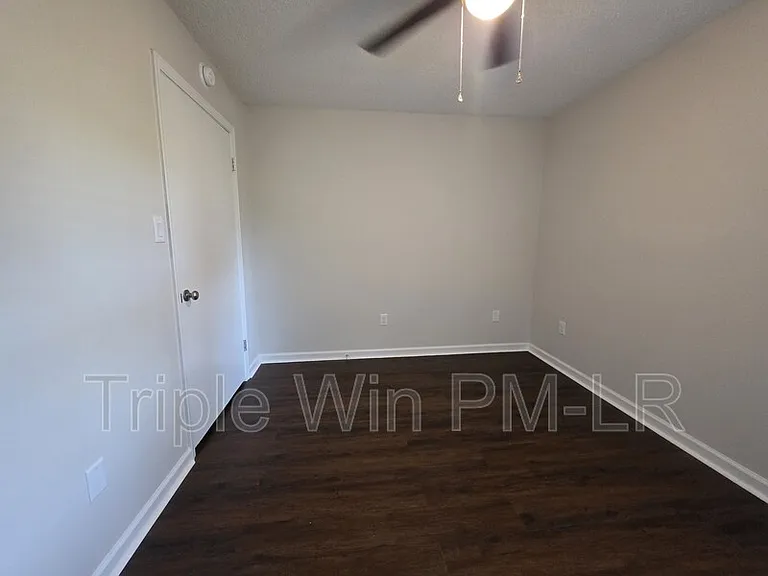 113 Northfield Dr — Photo 23