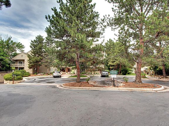 4th image of 4605 S Yosemite St #303