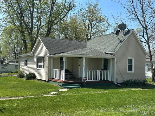 300 W 5th St, New London, MO 63459