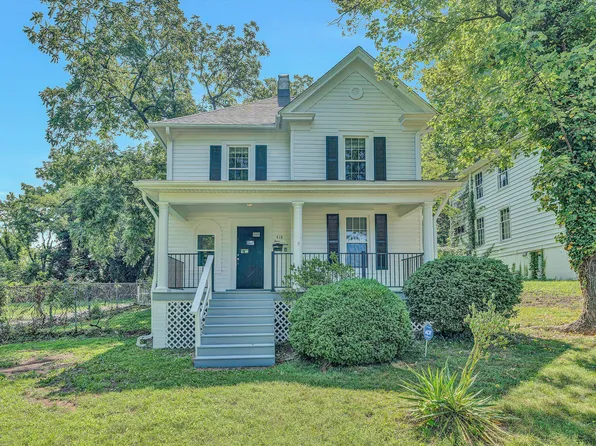 418 Chestnut St, Vinton, VA 24179