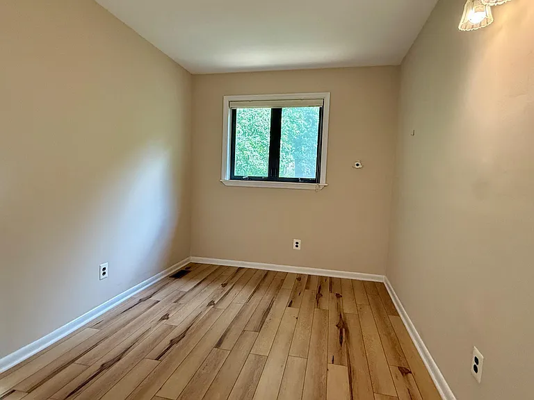5545 Doral Dr — Photo 18