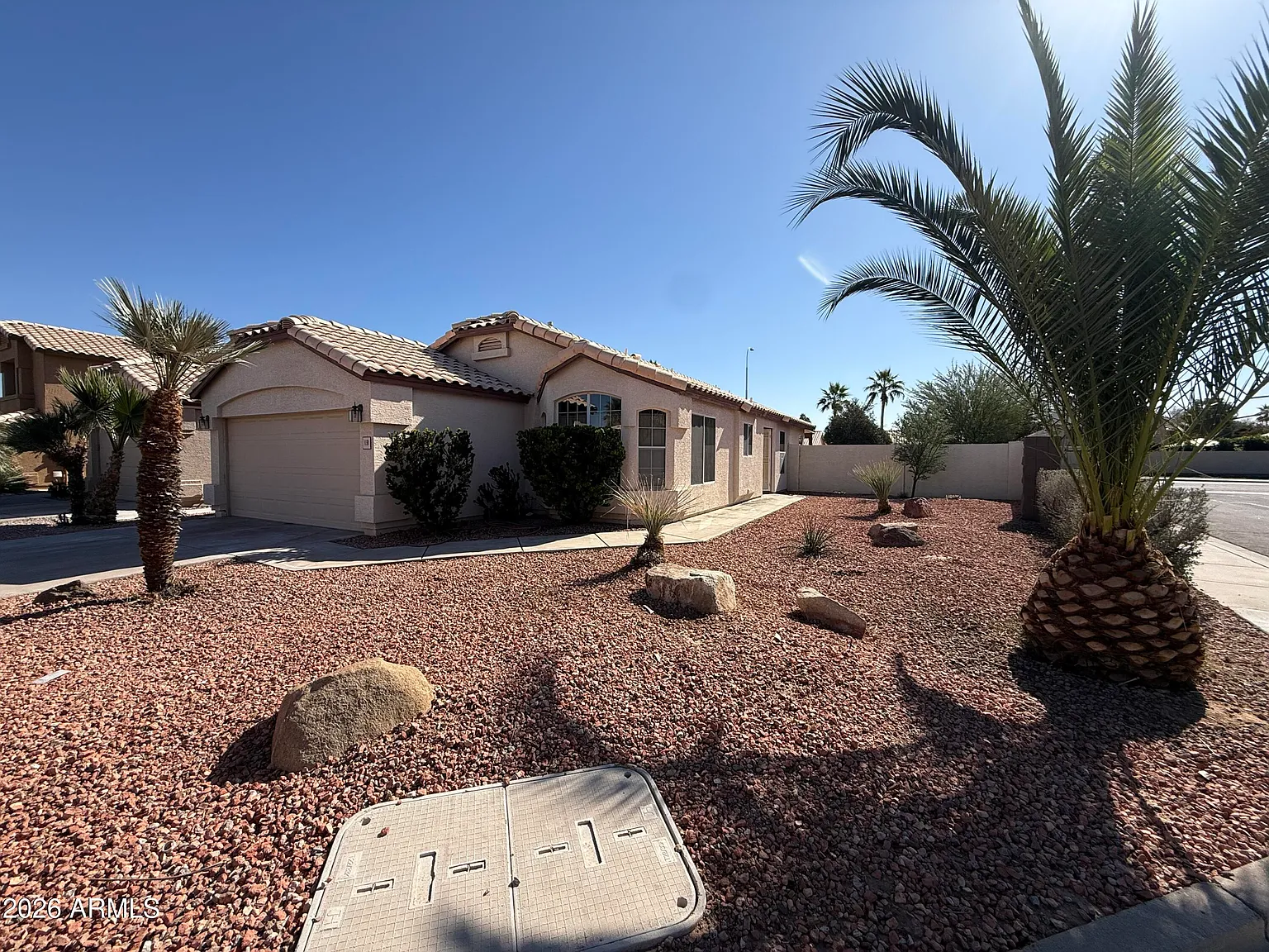 3 bed, 2.0 bath, 1317 sqft, $2,250 — Photo 2