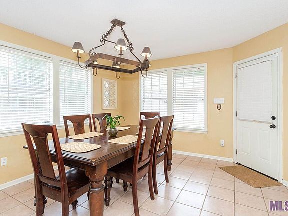 5th image of 18585 Red Oak Dr