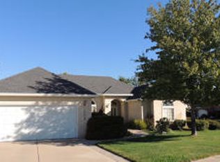 5776 Diamond Ridge Dr, Redding, CA 96003