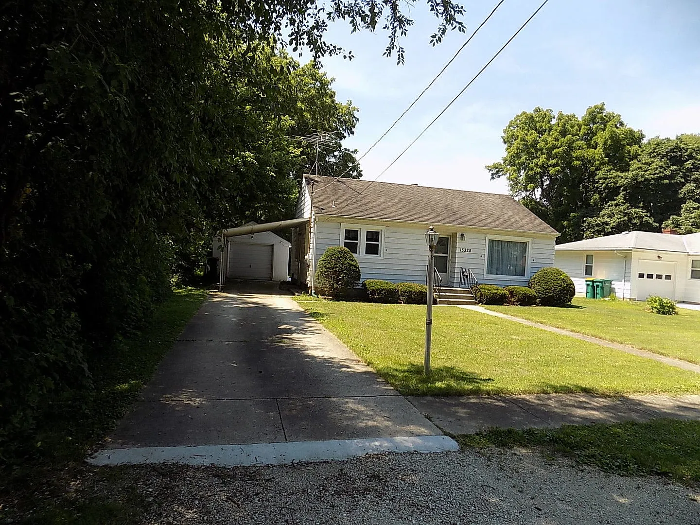 15328 S Corbin St photo 1