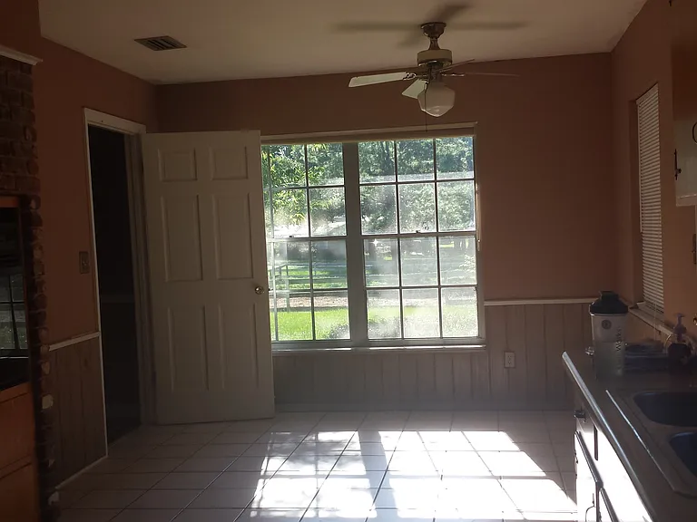 5223 Holstein Rd — Photo 5