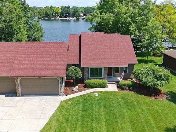 3rd image of 1988 N Haven Dr