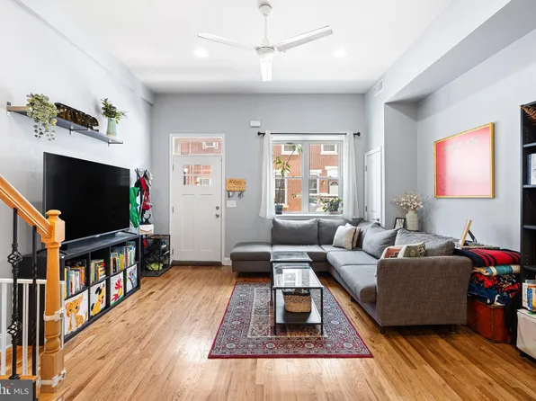 1134 Emily St, Philadelphia, PA 19148