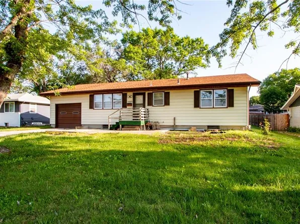 1820 W 22nd St, Lawrence, KS 66046