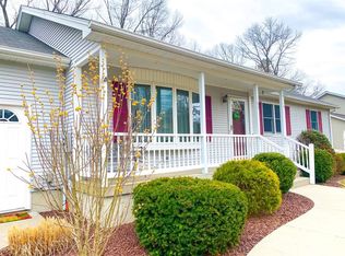 65 Dejordy Ln, Chicopee, MA 01020