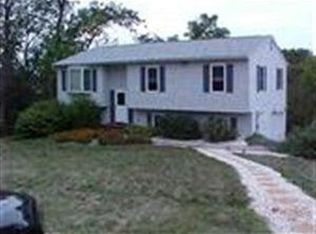 95 Burning Brush Cir, Etters, PA 17319