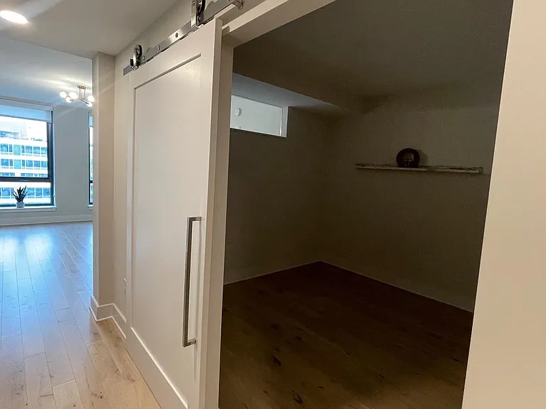 1211 Van St SE #1010 — Photo 3