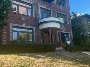 325 17th Ave E, Seattle, WA 98112