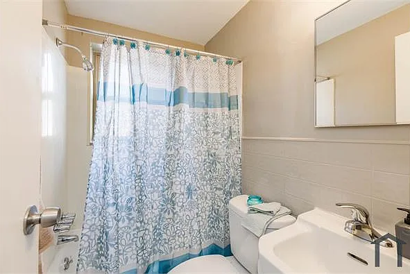 Studio, 545 sqft, $730 — Photo 2
