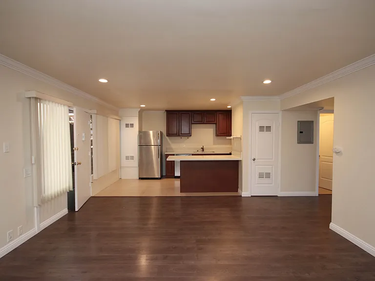 203 S Madison Ave #10 — Photo 19