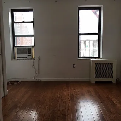 Rented by The MJS Group NY LLC | media 28