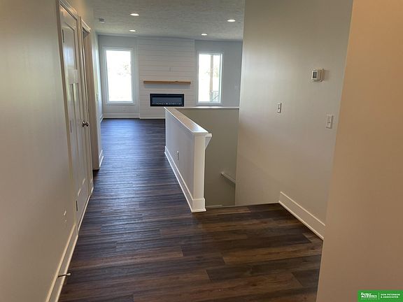 2nd image of 465 Thornbird Dr