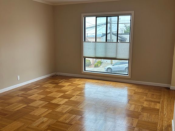 4th image of 2817 Pacheco St