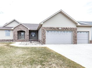 2039 Ruxton Ct, West Fargo, ND 58078