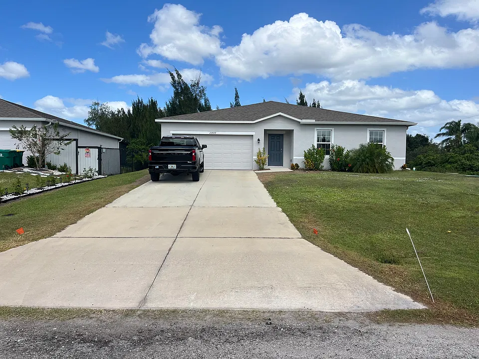 26484 View Dr