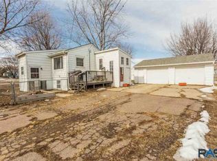 2000 E 33rd St N, Sioux Falls, SD 57104