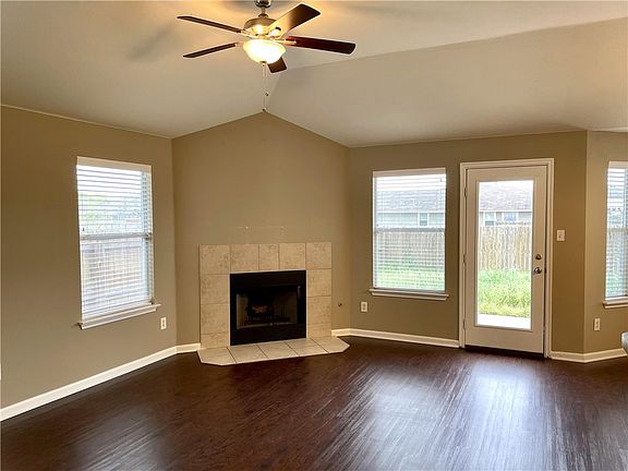 2nd image of 15234 Meredith Ln