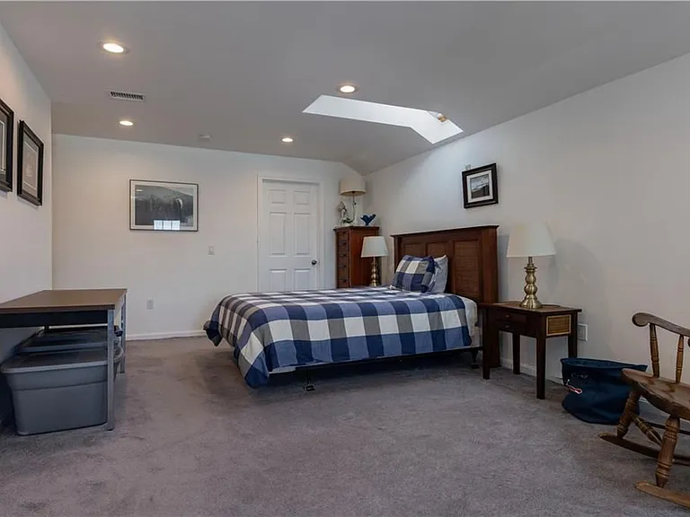 14 Clinton Ave #3 — Photo 13