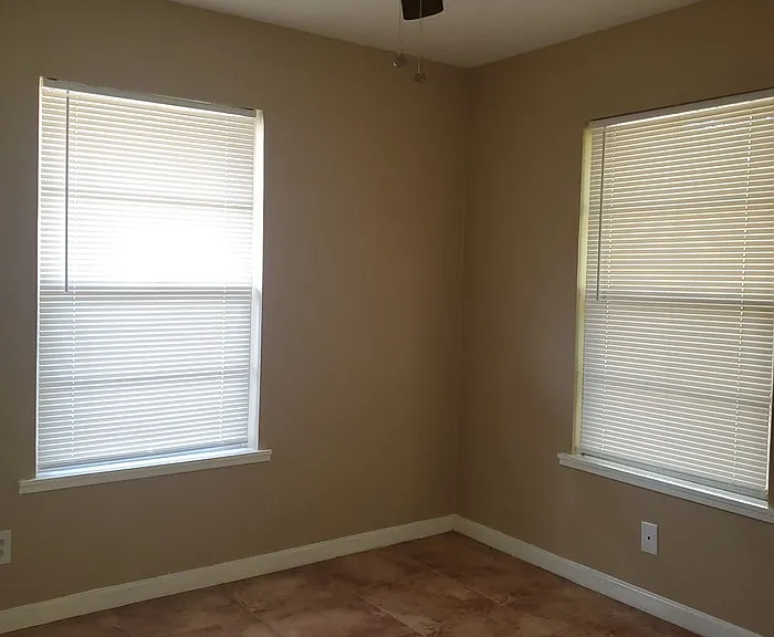 814 E Ebony Dr — Photo 6
