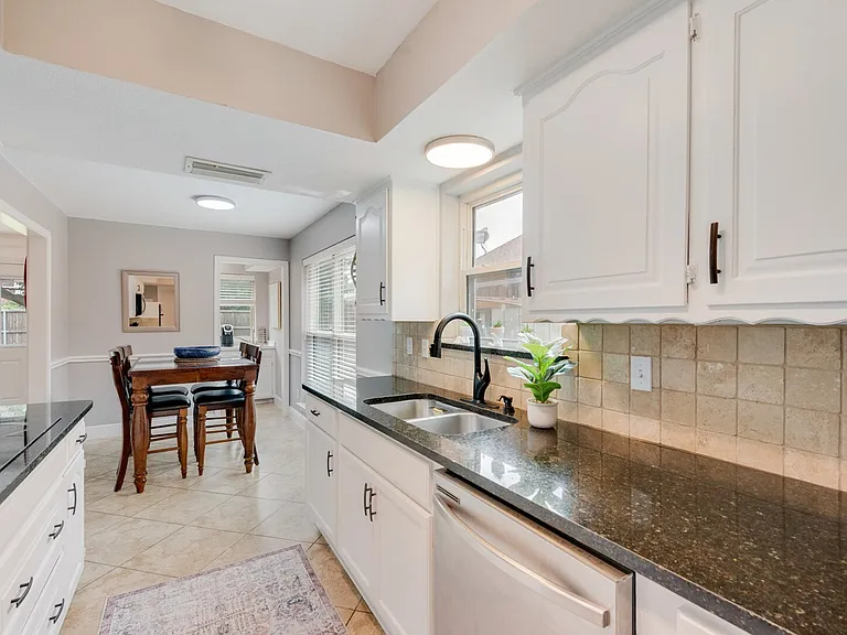 Windy Crest Cir — Photo 11