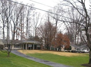 10006 Murnane St, Vienna, VA 22181