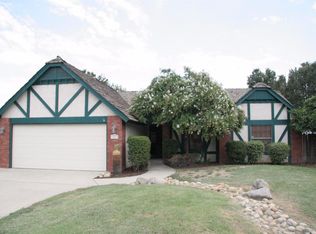 522 N Tamarack St, Visalia, CA