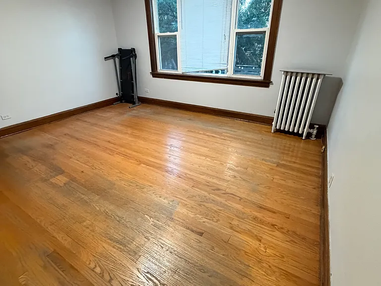 5424 W Wellington Ave #2 — Photo 2