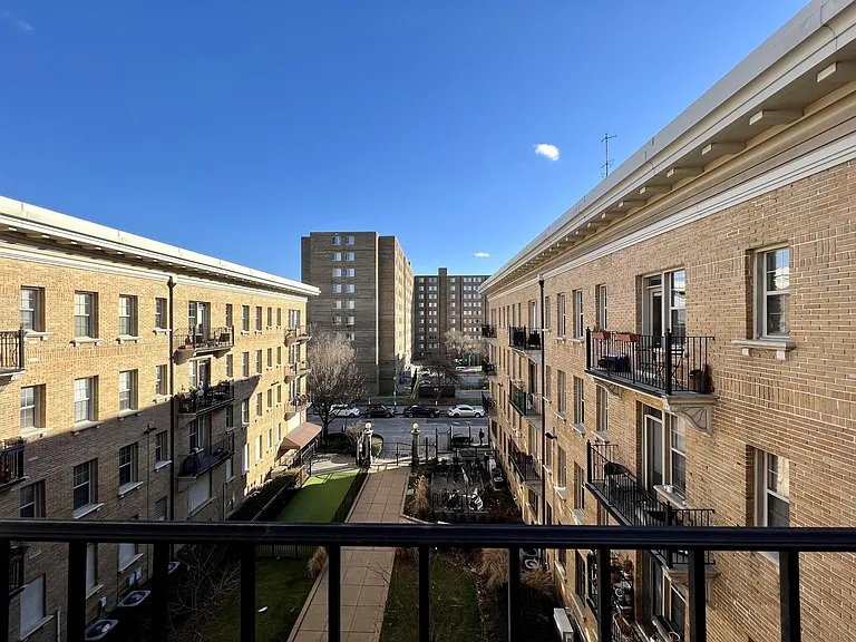1401 Columbia Rd NW #402 — Photo 37