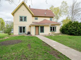 334 Waukau Rd, Omro, WI 54963