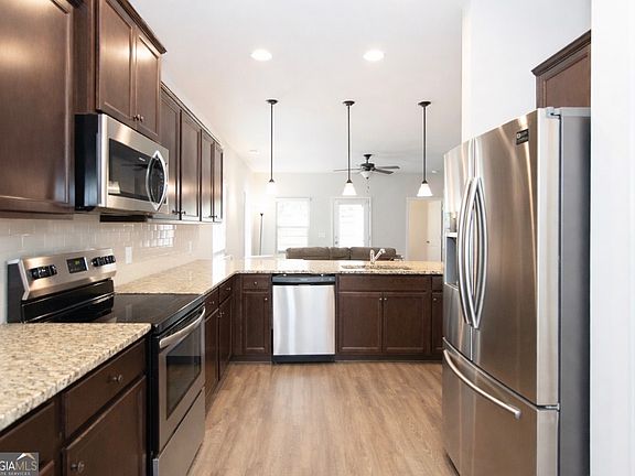 4th image of 103 Prominence Ct