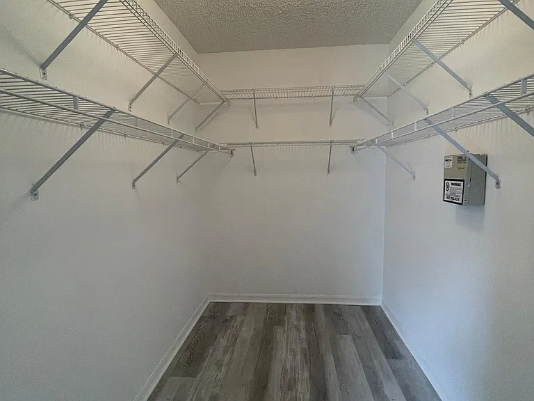 146 Coply Ter — Photo 8