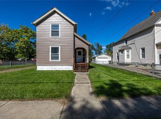 353 S Maple St, Elyria, OH 44035