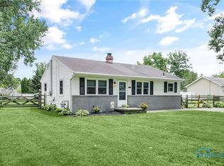 1937 Rhode Island Rd, Holland, OH 43528