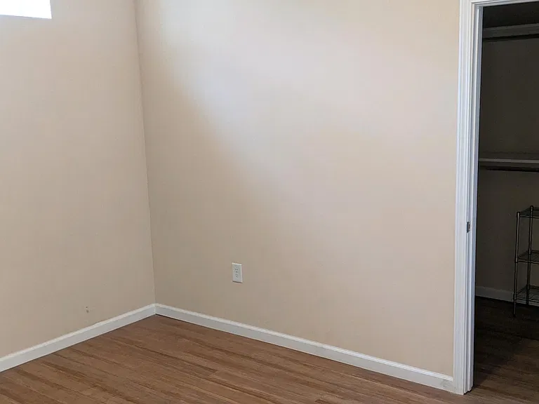 3326 Ruckle St — Photo 5
