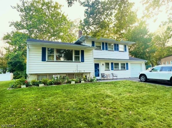 38 Redwood Rd