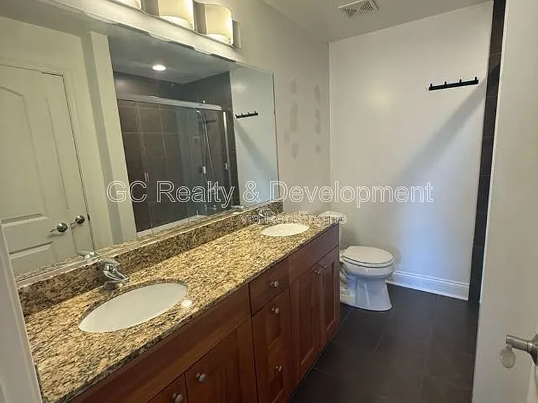 2061 W Fargo Ave #2 — Photo 9