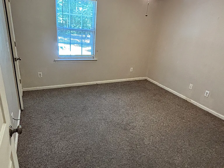 2829 Bobwhite Cir #A — Photo 15