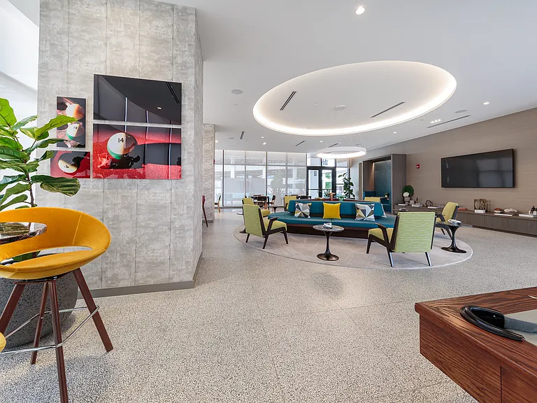 State-of-the-art Clubroom | Grand Station