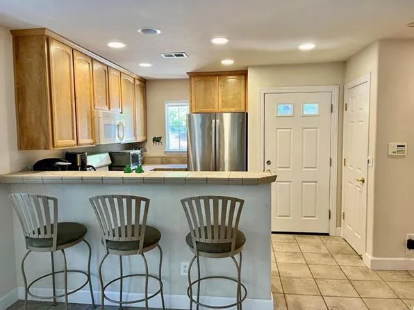 311 S Fairway Village Dr, Murphys, CA 95247