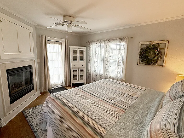 211 N University Blvd — Photo 8