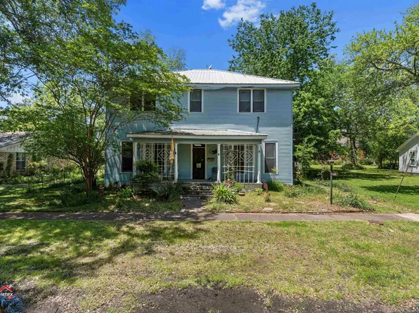 107 W Clarksville St, Jefferson, TX 75657