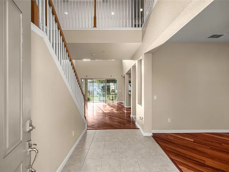 4073 SW 47th Ct — Photo 5