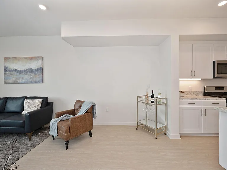 River Gate Townhomes — Photo 27